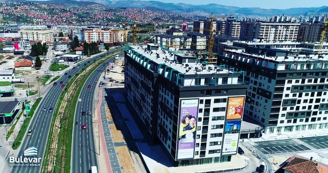 Delux Apartmani Bulevar SJJ Exteriör bild